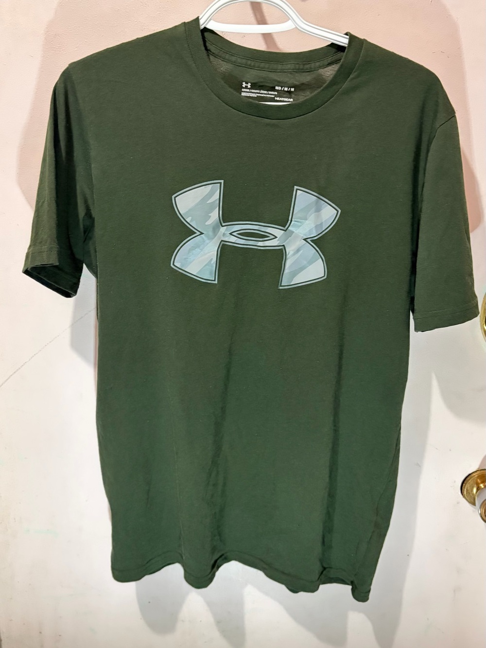 Under Armour Men’s Dark Olive Green Logo Tee